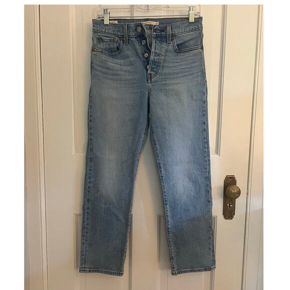 Levis Premium Women's 26 Wedgie Straight Leg Jeans Crop Denim Medium Wash - Picture 12 of 15